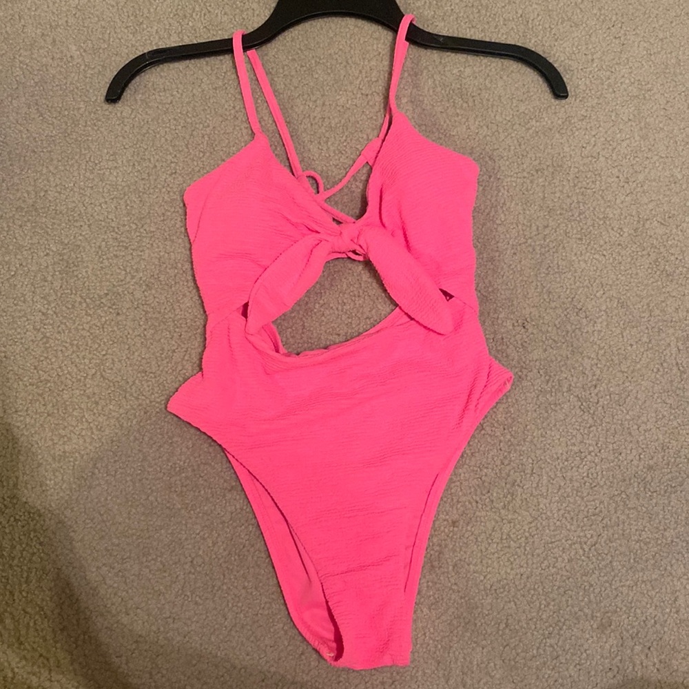 Gianni Bini one piece swimsuit